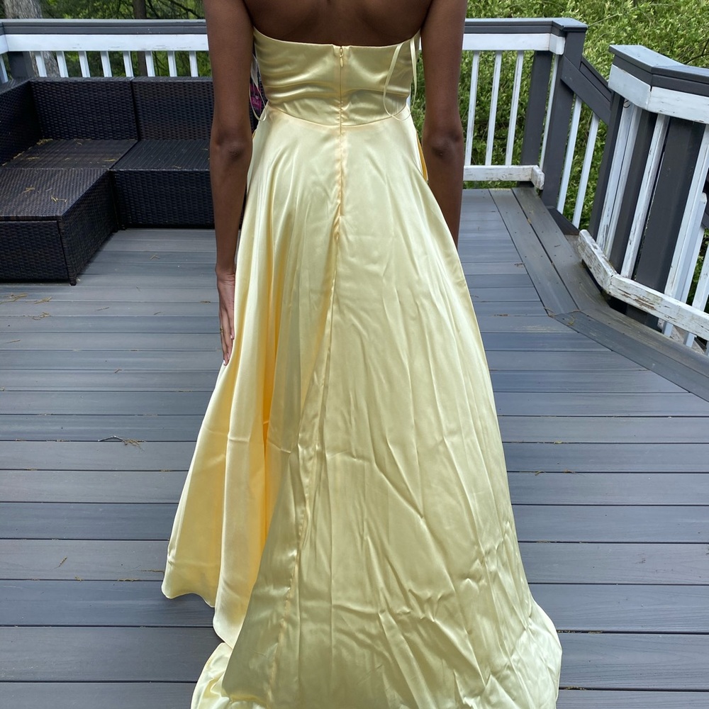 Prom Dress - Picture 4 of 7